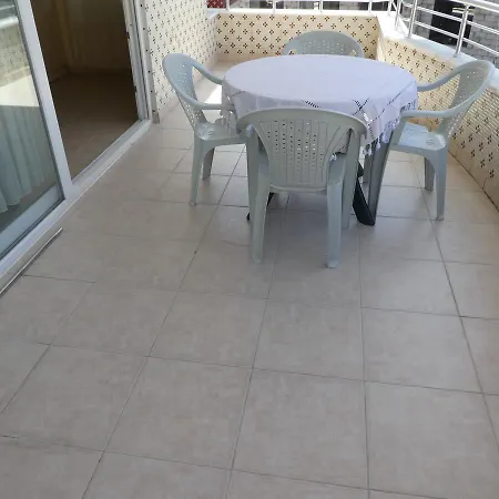 Appartement 2+1 Merkeze Yakin Havuzlu Daire Alanya